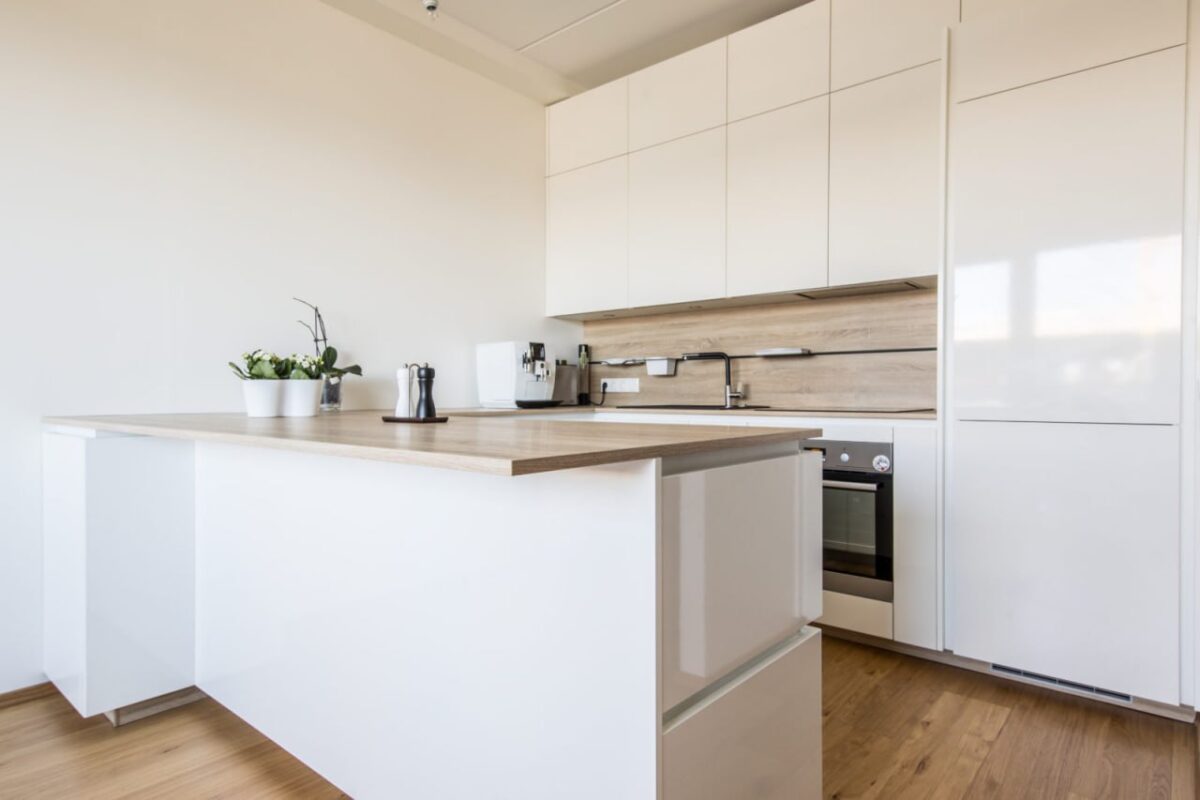 white modern kitchen -5