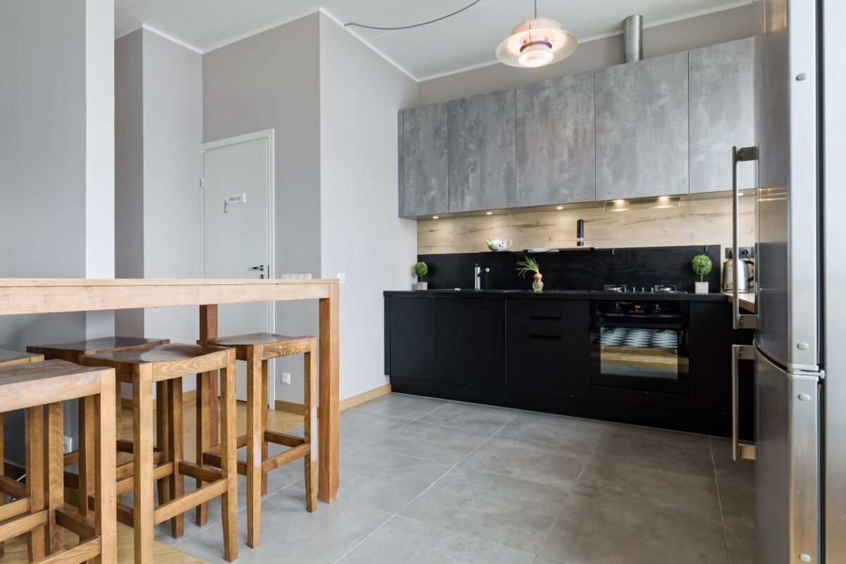 black modern kitchen -4