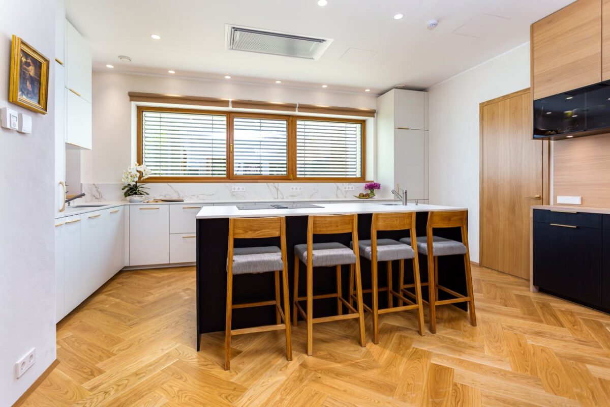 white modern kitchen -8