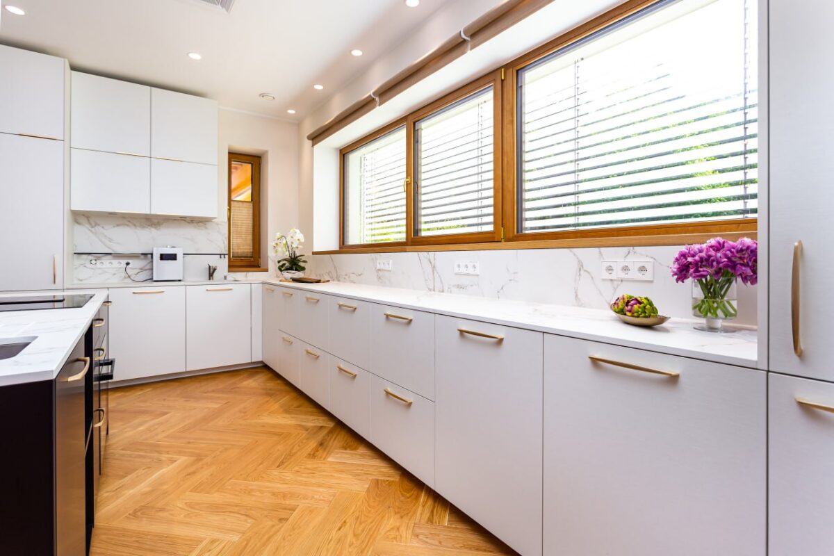 white modern kitchen -7