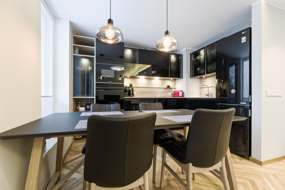 black modern kitchen -9